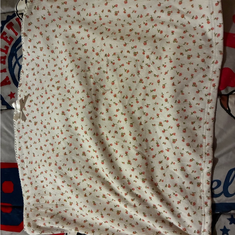 Floral Ribbed Tube Top - Picture 2 of 2